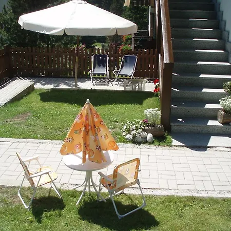 Garni Bucaneve Hotel